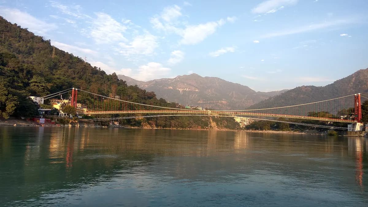 Lakshman Jhula over the Ganges, Rishikesh